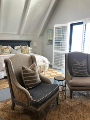 Luxury accommodation on the Links Golfing Estate, St Francis Bay